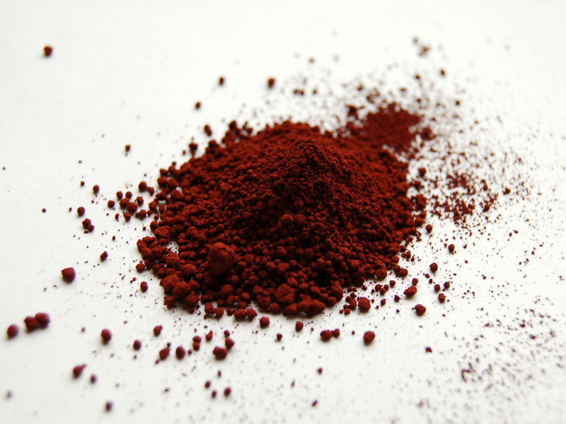 Ocre rojo o trióxido de dihierro. Imagen: Wikimedia Commons